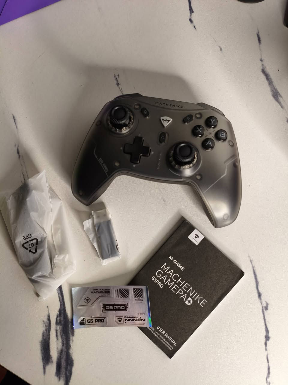 توفر كبس شركه
جوستك MACHENIKE G5 Pro Controller  
تشتغل واير وايرليس  و بيها شفتات بضهرها 
كير مغناطيسي بيها RGB بالصفائح 
تشتغل علئ
✅ pc كمبيوتر (ويندوز) 
✅ Android (موبايل / تابلت)
✅ iOS (آيفون – بعض الألعاب)
✅ Nintendo Switch
السعر : 35 الف


**إذا كنت صاحب هذا الإعلان وتريد حذفه لأي سبب، رجاءا أرسل رسالة إلى الدعم الفني**