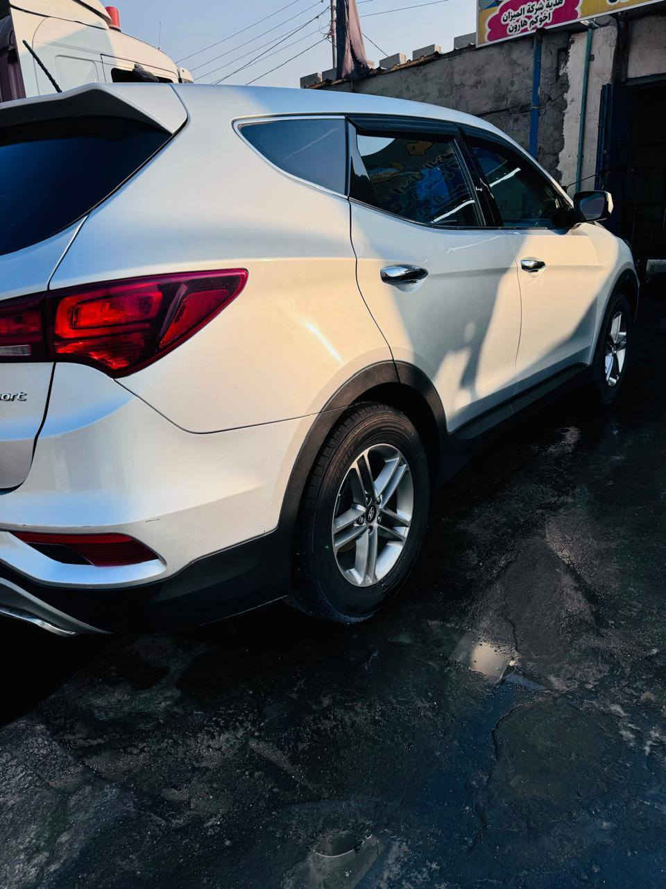 سنتافيا موديل 18 بيع او مراوس بجارجر
وارد أمريكي جاملغ وبنيد عكس السايق  سياره نضيفه  خير من الله ما عايزها شي سنويه منتهيه ينرادلها تجديد سعر لبيع 150 وبيها مجال *********** مكاني بصره زبير
