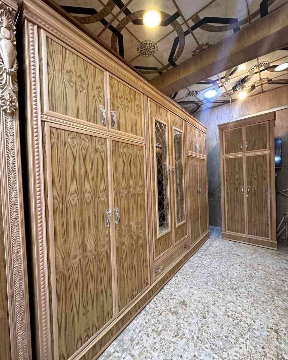 معمل ونجارة الحبوبي لعمل الغرف النوم الجديده والأبواب والجراجيب والبوفيات بجميع القياسات وبئسعار تنافسيه 
الشاخه شارع الضغط العالي ***********
