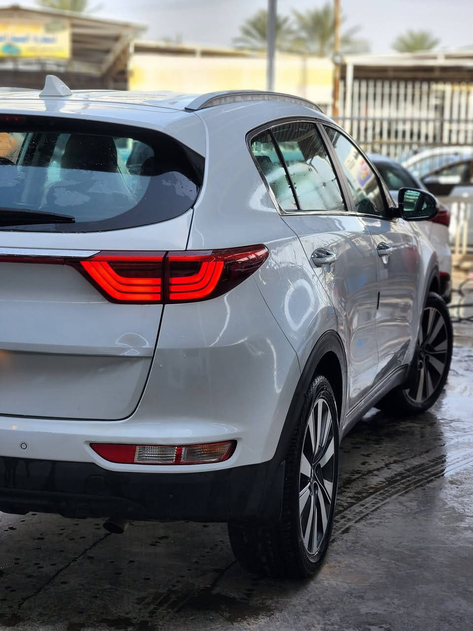 السلام عليكم
للبيع كيا سبورتج ٢٠١٦ شكل ٢٠١٨ خليجي 

سياره بدون صبغ بدون بارد نضيفه جدا

محرك ٢٠٠٠ دوش بلادي ماشيه ١١١

رقم بغداد بسمي مكاني بغداد

السعرر 169 يرهم مراوس حسب القناعه

***********
