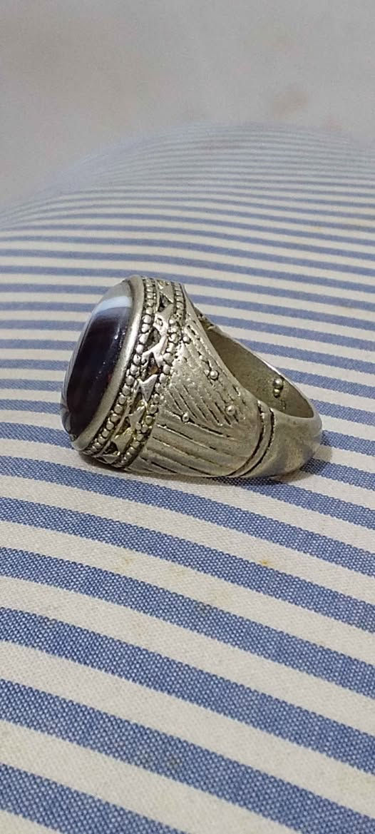 خاتم عقيق يمنى قديم 
فضه صياغة خراسانيه 
سعر٢٥ البصرة, العراق


**إذا كنت صاحب هذا الإعلان وتريد حذفه لأي سبب، رجاءا أرسل رسالة إلى الدعم الفني**