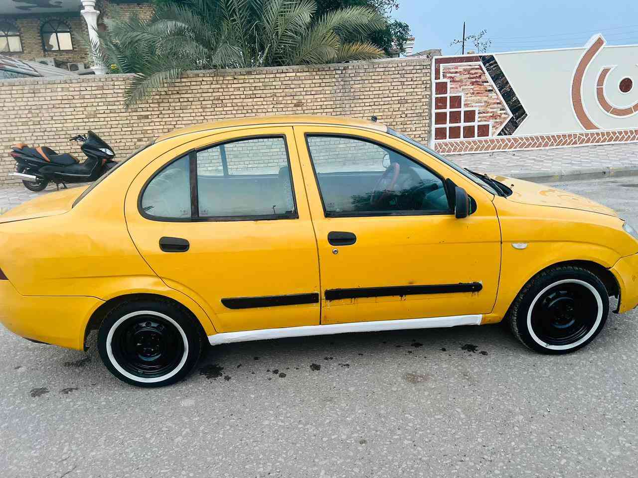 السلام عليكم طيبه موديل 13 سياره مقفوله جاهزه حداديه تخم تاير كله جديدكير ومكينه كفاله سنويه لل 28 مكان السياره ميسان العماره السعر 27 وبيها مجال***********
