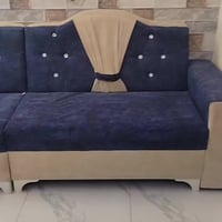 ديوان للبيع نضيف جدا اي ضرر مابي 12مقعد 20 نفر رقم الهاتف 07804502799و...