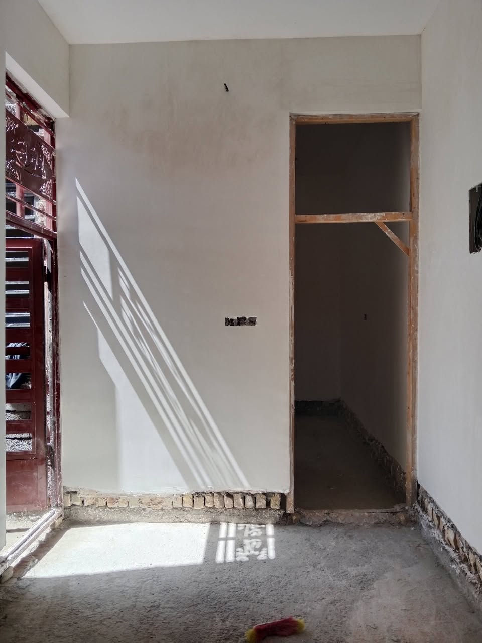 السلام عليكم 
شقل درجه اوله جص وبورك .المتر 6000 الف داخل بغداد 
فقظ رقم الهات ***********
