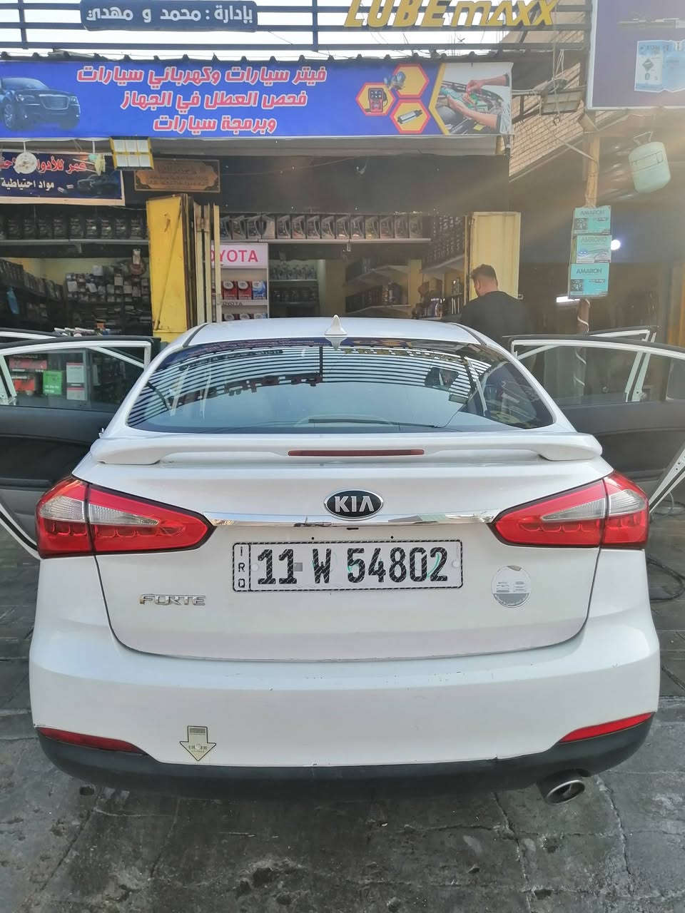 السلام عليكم كيا فورتي ٢٠١٤ أمريكي فول اتوماتيك مواصفات حادث باب خلفي السعر ١٢٠ بغداد السيديه هاتف *********** رقم دولي بغداد بسمي نفس اليوم تحويل
