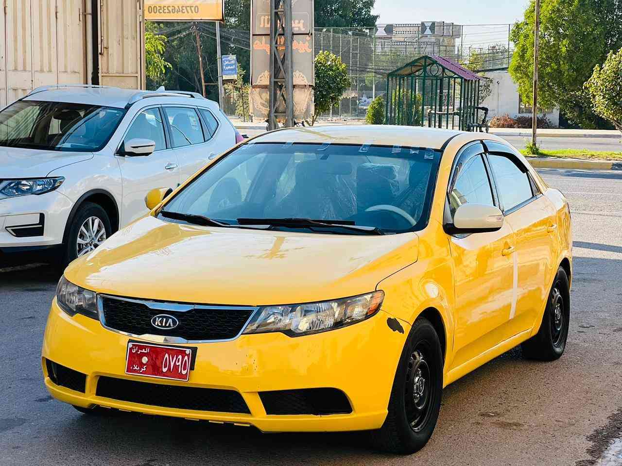 سلام عليكم للبيع كيا فورتي موديل 2010 وارد امريكا حادث السياره جاملغ امامي بدون داخل وباب خلفي مكينه2000 دوش كير حداديه جديده مصفره هيه وغرامات السعر 75 للستفسار أكثر الاتصال على رقم *********** مكان السياره كربلاء
