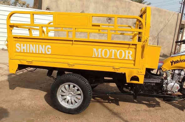 سلام عليكم ستوته جمره أوراق 21 ستوته كهربيات كله شغال مكينه جديده توه شدينه بدي صبغ حراري شاصي كفاله اكسن لطش معوزه شي سعر مليونين ***********مكني بصره قضاه المدينه
