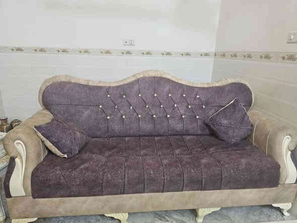 تخم مستخدم قليل ونظيف كلش مثل ما موضح بالصور ، 10 نفرات 
شغل عراقي درجه اولى وماناقصه اي شي . مكانه الحله البكرلي 
سعره 450 الف 
للاتصال :***********
