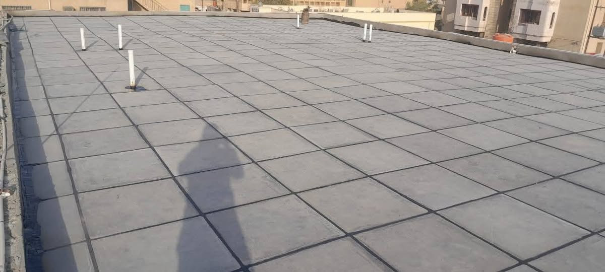 هل عندك تسريب مي بالسطح
فواصل الشتايكر مفتوحة؟
شكو شقوق أو فراغات تخاف منها قبل المطر؟
إحمي بيتك وسطحك الآن قبل لا تنزل أول قطرة مي! 🌧️
🛠️
خدماتنا:
• عمل عازل مائي للاسطح بماده لاوزكام
 صيانة كاملة للسطوح
• عمل ماستك شتايكر
• سد الفواصل والفراغات
• معالجة التشققات
• معالجة التسربات 100%
• صيانة البيبات والسيفونات
• مواد أصلية + شغل مضمون
✔️
مميزات شغلنا:
• نستخدم مواد قير + ماستك بوليمر عالي الجودة
• عزل قوي وتثبيت محكم
• شغل نظيف وسريع
• ضمان على العمل
📞 للحجز والاستفسار:
***********
***********
***********
