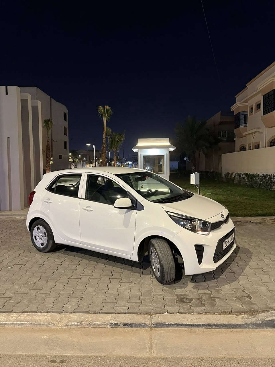 كيا بيكانتو
Kia
كيا بيكانتو 
مديل 2020
رقم اربيل الدولي بسم شركه تحويل او وكاله 
السياره كفاله عامه
استخدام شخصي جديده 
مكينه كير حداده تبريد تدفئه 100‎%‎

مكاني بصره
للاستفسار ***********
