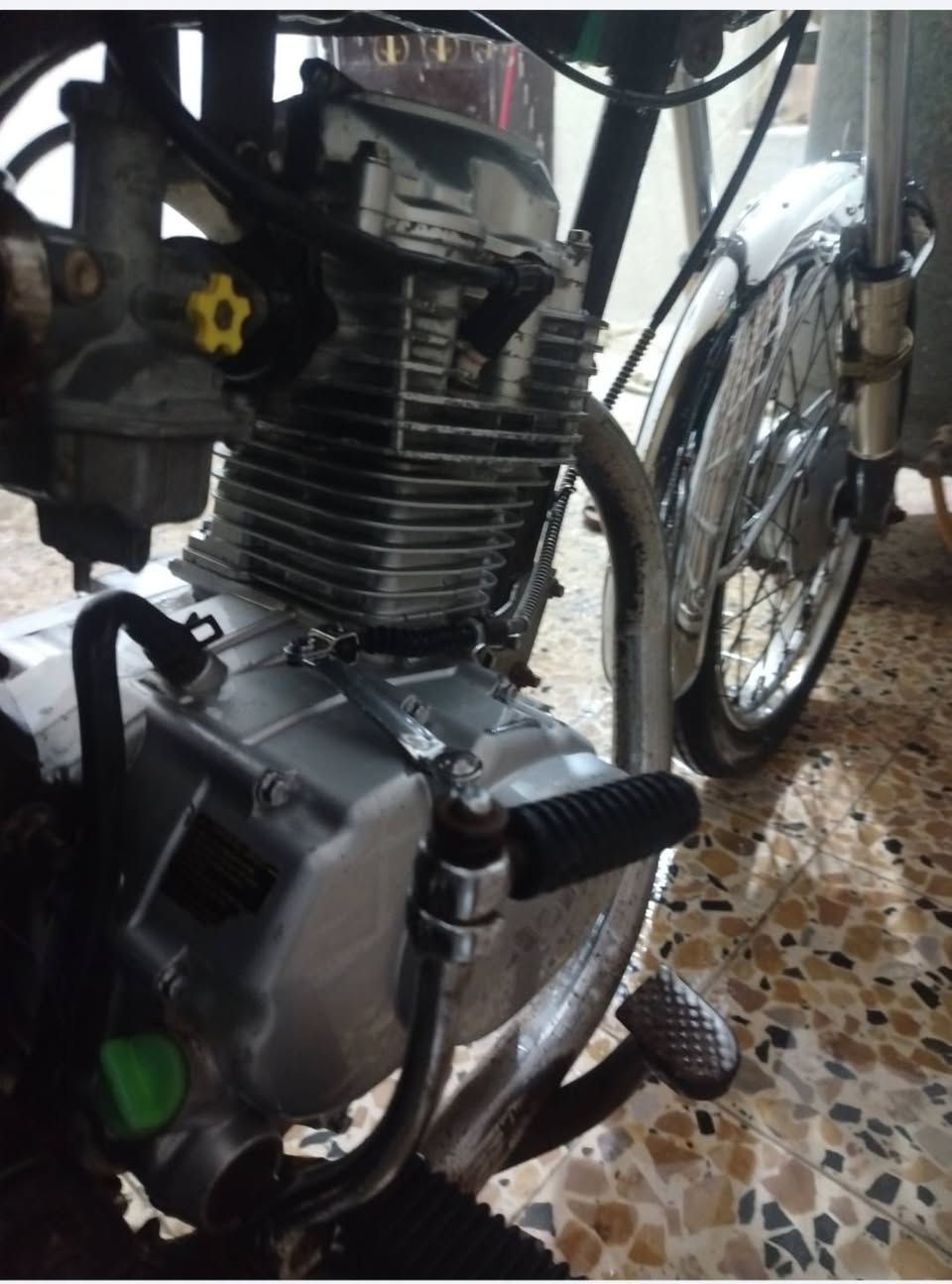 سلام عليكم دراجه نامة للبيع دراجه كلك مكفولة من السرقه محرك مجفت السعر 325 وبيهه مجال العنوان البصرة شط العرب الجزيرة الثالثة باب الهوى الرقم ***********
