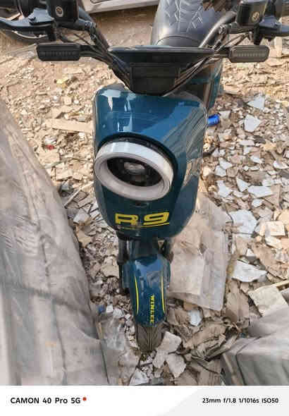 دراجه شحن 🔋⚡ 
موديل 2025✅❗
كلـشي شغـال بيـه ⚠️
بصمات 2 و سويج واحد 1⃣
سعر 380 ألف 💤
***********🔹🔸
