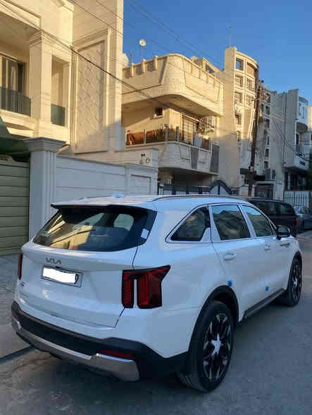 السلام عليكم سورنتو 2025 للبيع فول ماعدا البانوراما ماشيه 800 كيلو بيه داتشوو العنوان بغداد السعر 339ورقه الرقم ***********
