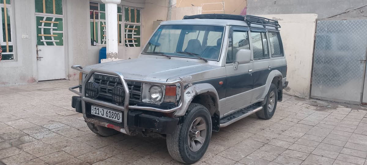 سلام عليكم كالوبر للبيع موديل 1992 بغداد رقم دولي جديد مكينه و كير وينجي 6 تخم تاير ويل كب جدد سعر المطلوب 40و بيها مجال مكان بغداد مدينه الصدر حي طارق رقم الهاتف ***********
