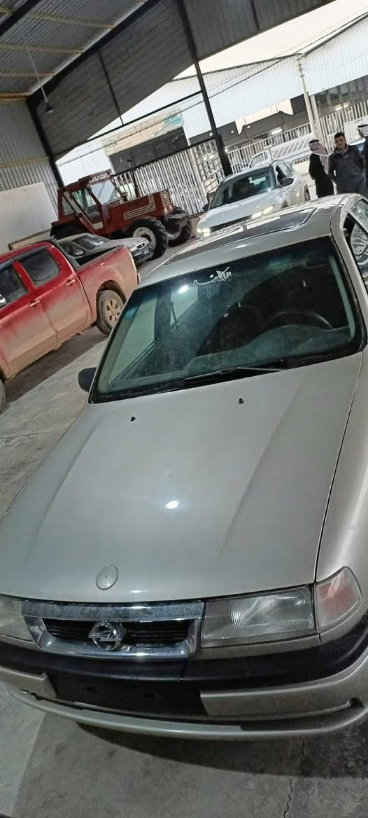 سيارة اوبل فكترا للبيع
موديل 1991 
نضافه فول فول 
رقم بغداد سنويه مجدد 
سعر 45وبيها مجال 
الاستفسار اكثر اتصال 
***********
