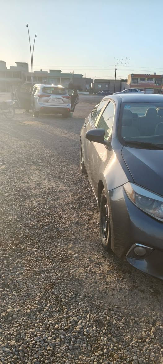 كورله ١٦ رقم بغداد سنويه ل٣٠ هزه جديده محرك مامفتوح ولكير ايظا السياره مصبوغه عام أثر جفيه عل صفحه شرط بدون كص مكاني ديالى غالبيه *********** السعر ٩٩ بيهه مجال حك الجيه
