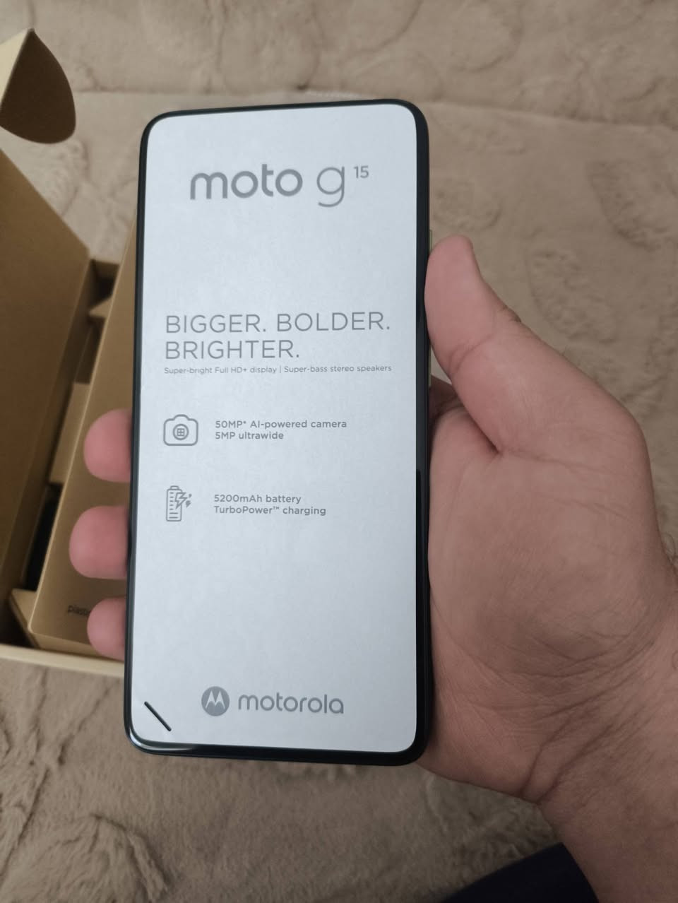 موتريلا جي ١٥ غير مستخدم 
ذاكرته ٢٥٦ عشوائي ٢٤ 
غير مستخدم يعني جديد 

سعره ١٤٠ الف 

مكاني بغداد البياع 

***********
