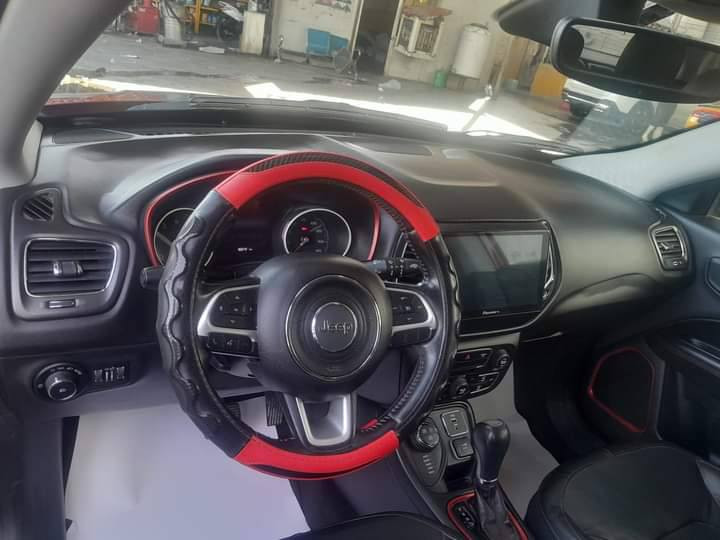 السلام عليكم
مراوس بصول 

جيب كومباس موديل 18رقم بغداد محرك 2400

سياره فول مواصفات عدا الفتحه 

فور ويل 

حادثها موجود بالصور ربع جاملغ وربع بنيد 

والسونار موجود 

مكانها بغداد العبيدي 

***********
