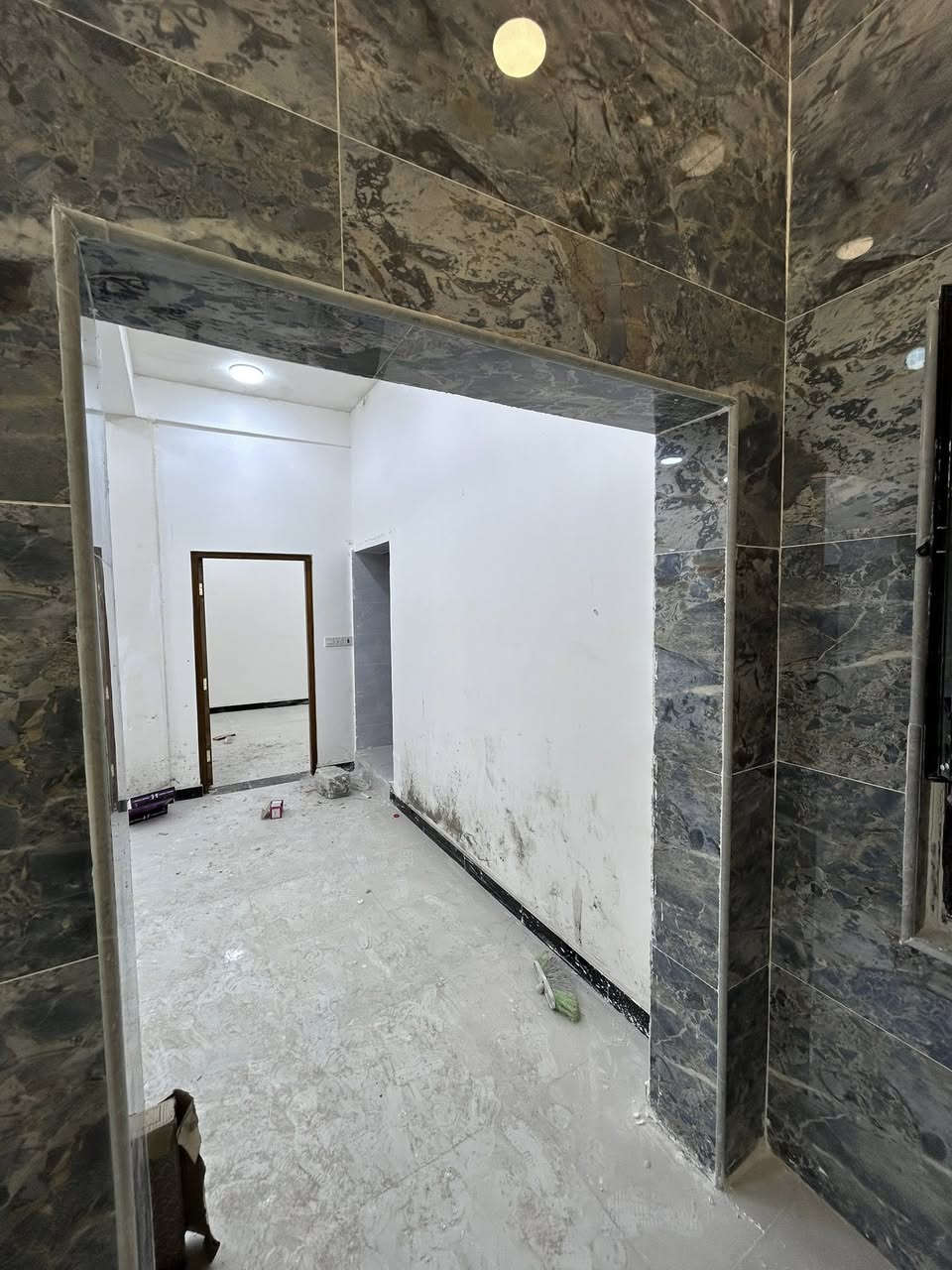 شقة للايجار في جمهورية قرب شارع مكاتب شارع سايدين
مساحه 108م 

محتويات الشقه 

غرفتين نوم

مطبخ

صالة

صحيات 

بناء جديد 

تتوفر جميع الخدمات

للاستفسار على رقم ***********
