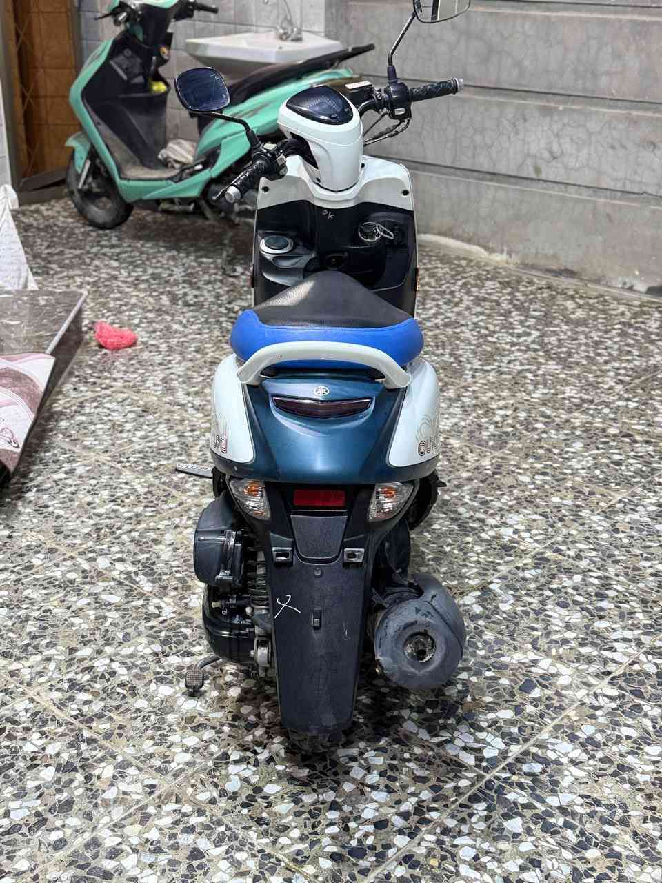 دراجه بوليس موديل2018ياباني موصيني قطع معدوده بالعراق دراجه مكفوله من كلشي من البرغي للمحرك شرط شلعه ومعدل تشك الكاع وبلاديه تايرات خلفي امامي جديد ماليزي سرعه 120اذا مو ختم واحد مرجوعه اجيب فيتر وتفحص المكان الامين للستفسار ***********واتساب
