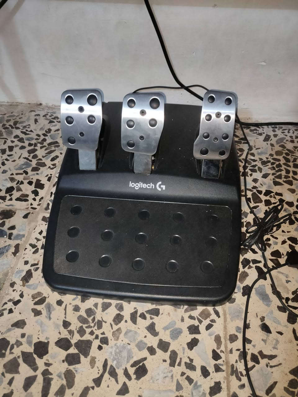 دركسون Logitech G29 للبيع

اخو الجديد استعمال اقل من يوم 
ملحقاته كاملة 
 بالإضافة الى الگير ايضا اصلي من لوجتك 
سبب البيع عدم التفرغ
السعر 390 الف


**إذا كنت صاحب هذا الإعلان وتريد حذفه لأي سبب، رجاءا أرسل رسالة إلى الدعم الفني**