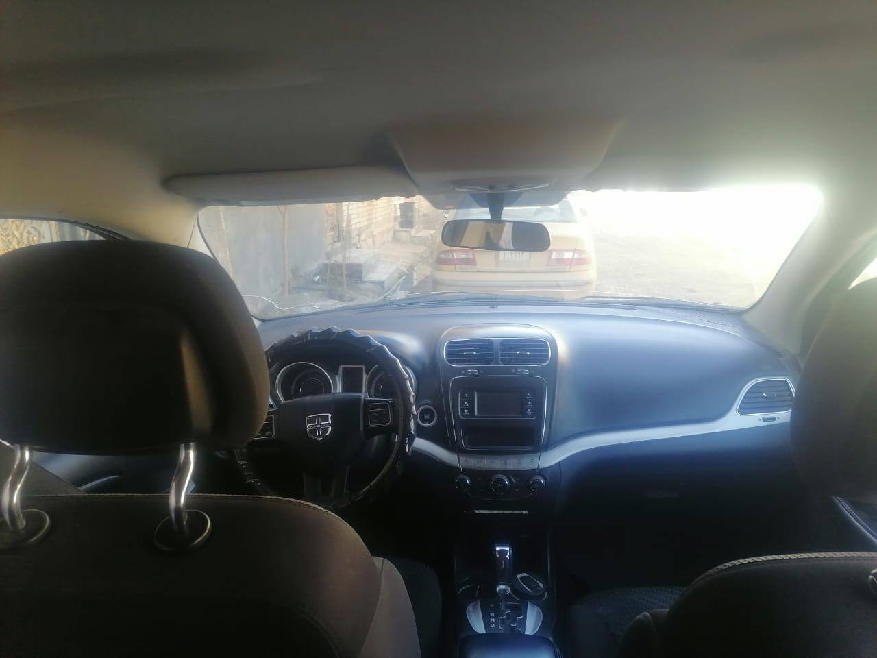 السلام عليكم جورني ١٧ماشيه٧٨بصمه تشغيل وباب ٧راكب سعر١٣٢للاستفار الاتصال على ***********
