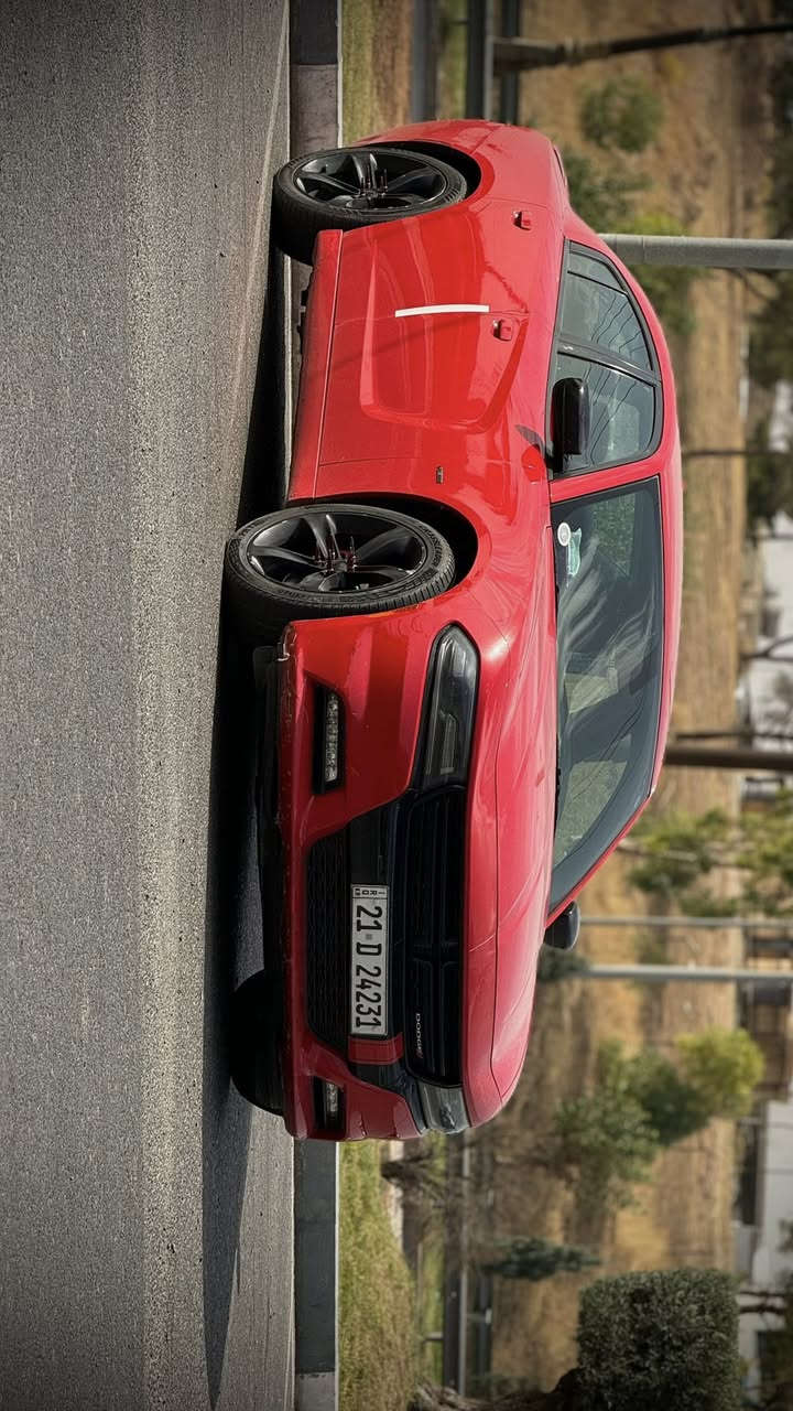 كلين تايتل ✅
جارجر 2016 
5.700 RT
رقم سليمانية 
كفالة عامة من الشخط
اللون المميز طماطي 🍅
مواصفات 
فول السيارة عدا الفتحة

السيارة جاهزة من كلشي
كير مكينة حدادية كفالة

ماشية 114 

***********
شراي اتصل مو شراي عوفها  تحصل الافضل منها
