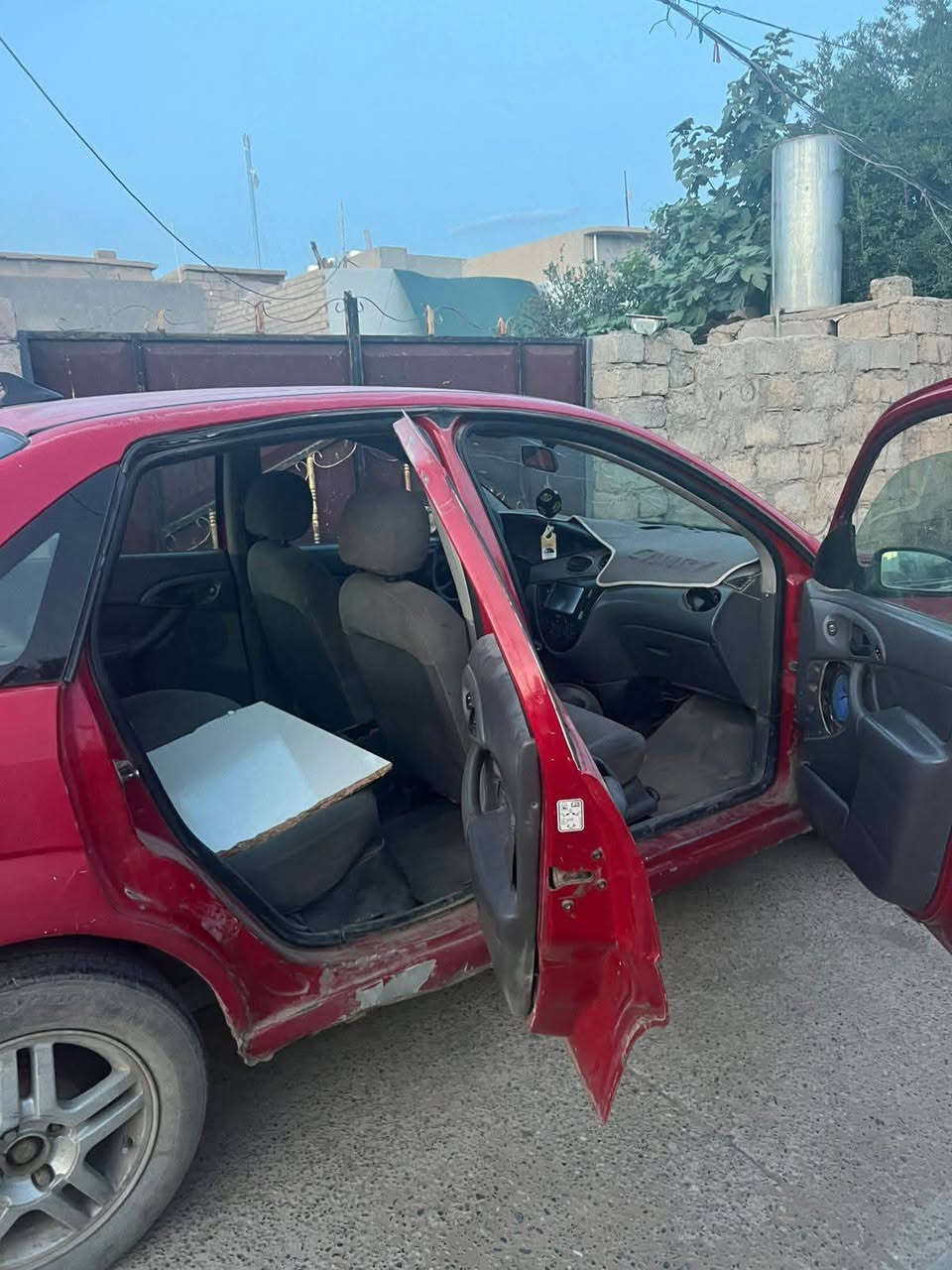 السلام عليكم 

سيارة فورت شرط محرك كير كورله باتري جديد تواير نص عمر 
صاحبها ماندلو بيها واجها 
رقم ديالى 
السعر المطلوب 13 ورقة وبيها مجال اتصل وتدلل..
***********
