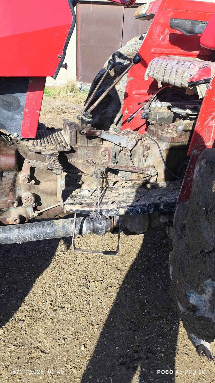 السلام عليكم مكينه فوركسن حجم 75 دبل اكسن جديد محرك وكير  وهدروليك شرط الشغل  مكينه فول مثل ما موضحه بل صوره المكان بغداد المكينه بدون***********
