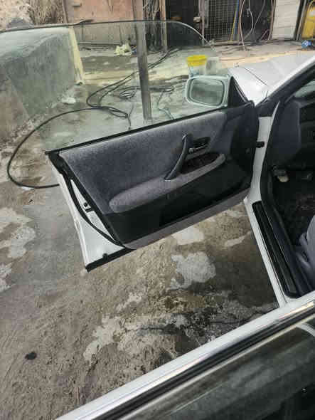 راس الثور موديل 96بسمي شرط التحويل تبريد منضومه زنون سايد بريك شغال دوسه بانزين تعليك تخم تاير حته السبير غرفه جديده دشبول يسره بلاد حداديه جديده بيها ضربه بل جنطه وشويه تنقيص السعر 80وبيها مجال *********** مصوبغه احزام للجماليه
