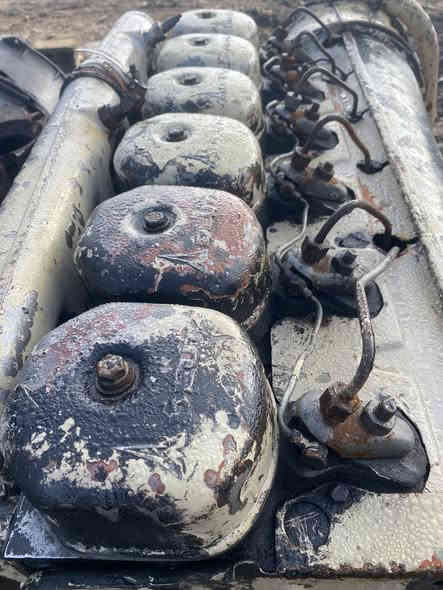 اسلام عليكم محركات دويز ٦ بستم عدد ٢ واحد شغال. وثاني متروك مكان ديالى سعر مناسب   ‭٠٧٨٢ ٤٩٢ ٧٠٣٦‬
