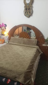 غرفة اخشاب • غرفة نوم خشب • غرف نوم • اثاث منزلي • غرفة نوم مستعملة
