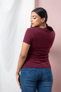 تشيرت نسائي • ماكس • شوال ٢٠ درزن