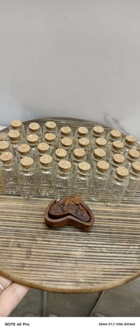 ٣٠ قطعة