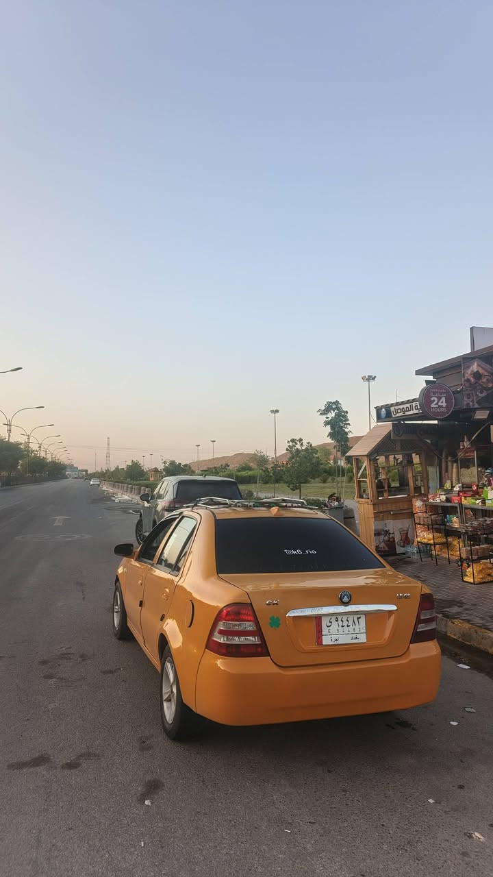 سيكي كصه جديده ٢٠١٣
محرك نضيف 
تايات ورا جديد والكدام نضيف
طخم صار فتره من بدلته
باتري جديد
كهربائيات كامله شغاله
ابيعك صافي هيئه وغرامات 
طختها الجاملغ اليسار ومعدل وراجع درجه اولى 
رقم بغداد صاحبها الشرعي بالموصل تحويل وكاله
كابون بيها 
السعر ٣٧
***********للاتصال
واتساب ***********

