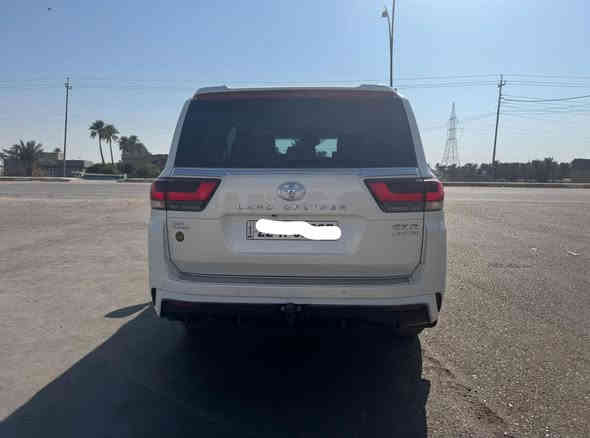 للبيع لاندكروز  2023 بريم مكفوله GXR لمتدد فول مواصفات تون تيربو ماشيه 67000 رقم اربيل باسمي السياره مضلل بيها ترخيص السياره جديده بمعنى الكلمه السعر 70000$بيها  مجال للشراي الأتصال ع الرقم ***********
***********
