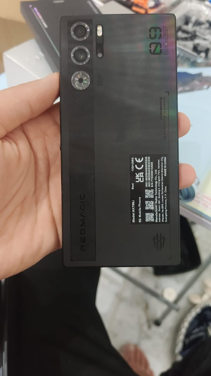 ريد ماجك 9 برو جهاز بل كارتون بعده ما مشتغل
ذاكره 256 العشوائية 12
نسخه 5G
ولا مره مشحون 
مكاني زعفرانيه 
***********
السعر 825 بي مجال بسيط
 جهاز غني عن التعريف
