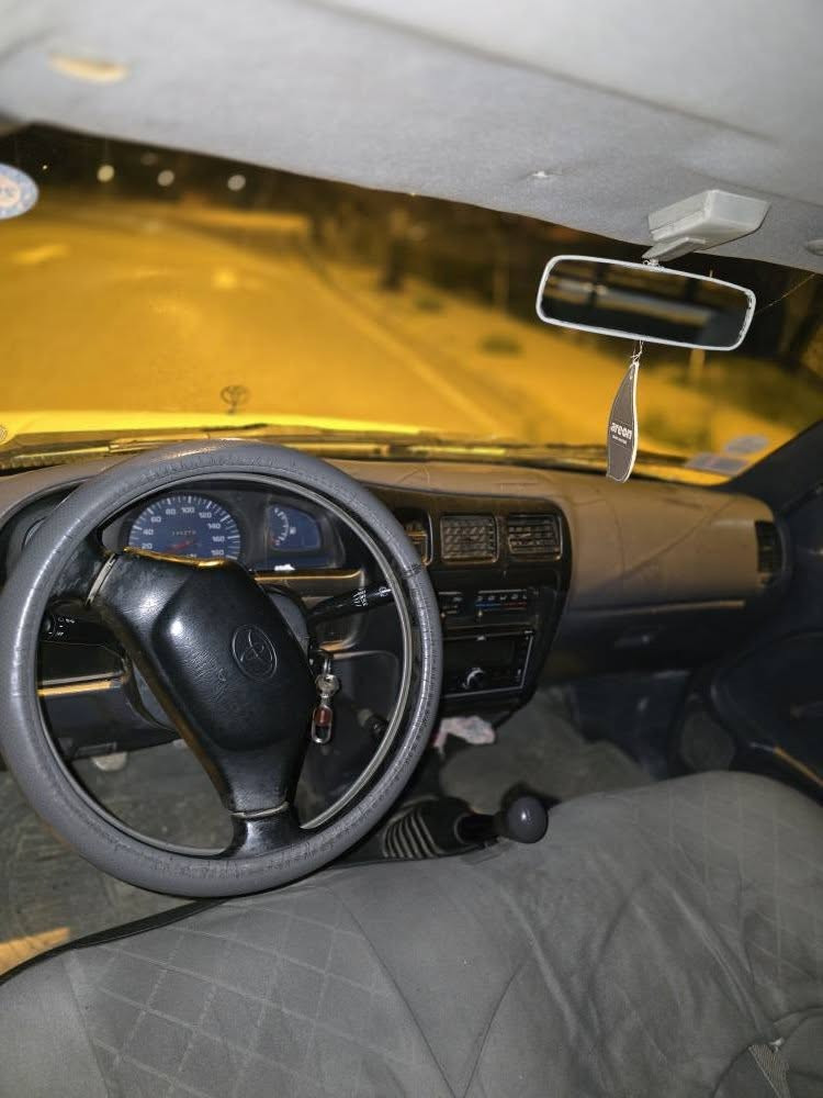 توێتا ئەڕنەب مۆدێل ٢٠٠٢  گێڕو مەکینە بێ عەیبە  دوو پەڵە بۆیاخی هەیە بێ ناو گرتن   ئاڕم پلاستیک سلێمانی  بەشەرت  چوار تایەی نوێی لەژێرە 
ناو نیشان //قەزای دووکان  
ژ/***********
ژ/*********** دخان, السليمانية
