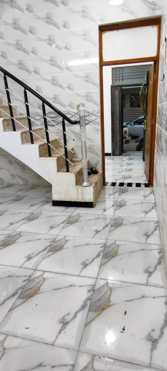 السلام عليكم بيت للايجار جديد
مساحته 65 متر 3 نوم  وتفاصيله
الطي شارع سليم بالبدايه ثاني فرع يمين شارع 10 .عائله صغيره . للاستفسار ***********
