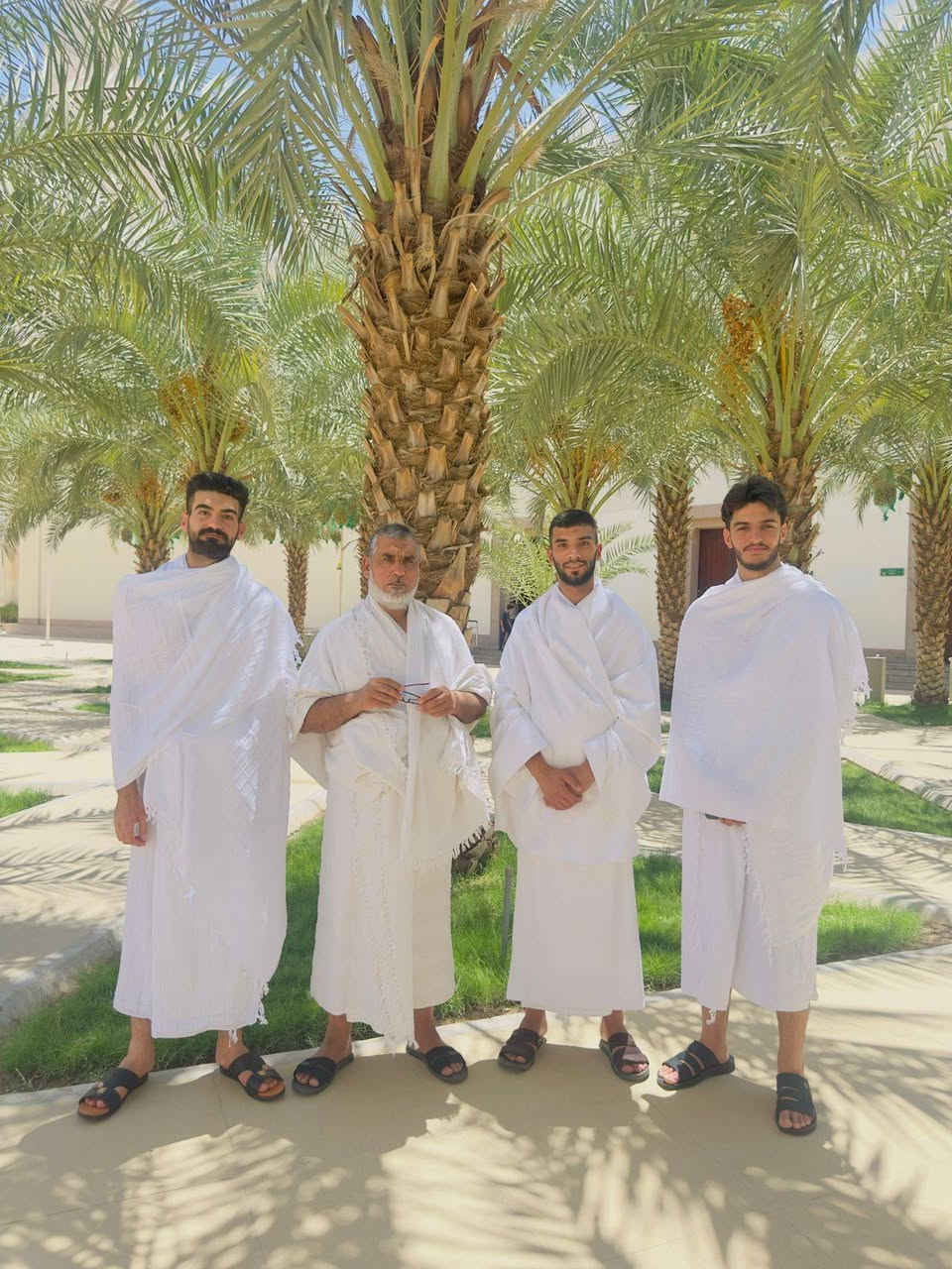 عرض خاص لعمرة الشهر الثامن 
3 ايام مدينة مركزية 
7 ايام مكة المكرمة محبس الجن 
ضيافة على طول الطريق 
المبيت في مزارع حائل 
السفر عن طريق البر 
السعر
 350 دولار بدون طعام 
450 دولار مع الطعام وجبتين 
للاستفسار الاتصال 
***********
***********

