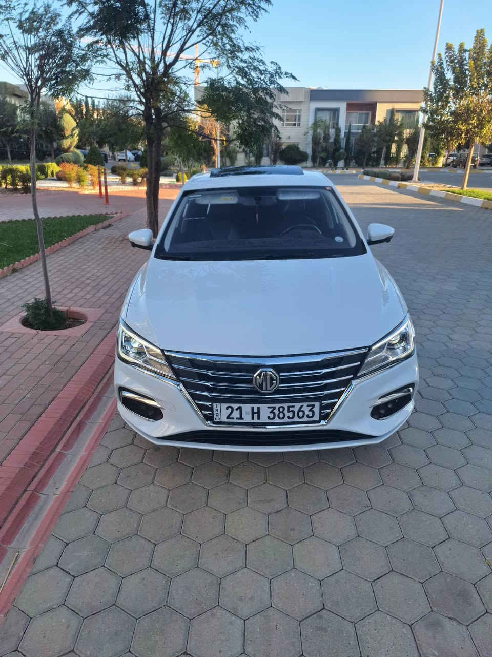 Mg5 luxury 2022 spy
Mg5 luxury 2024 silver

***********
