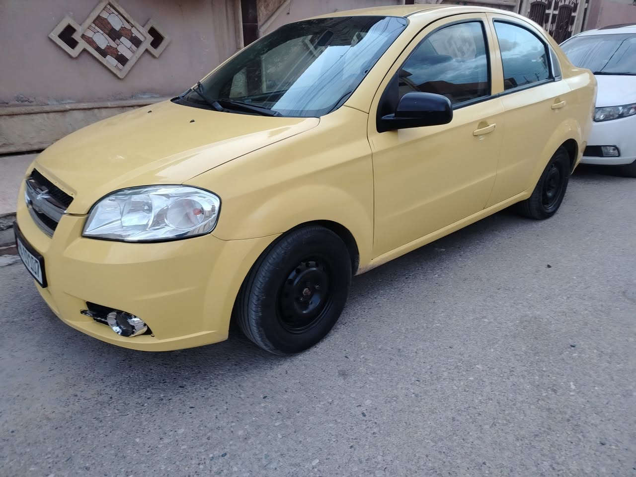 افيو 2008 رقم نينوى جديد هيئة مصفرة شرط التحويل السيارة جاهزة من كلشي داخل اسود كير عادي المكينة خير من الله ***********
