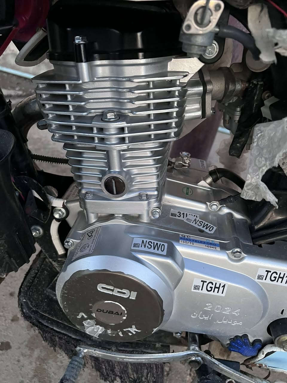 سلام عليكم موطور تايكر سولنك موديل 24 مامفتوح نضافه فول نشاط مجمبز منفيس بي سعر 700 وبي مجال مو شراي لاتراسل مكاني جنوب الموصل ناحية الشورة ***********
