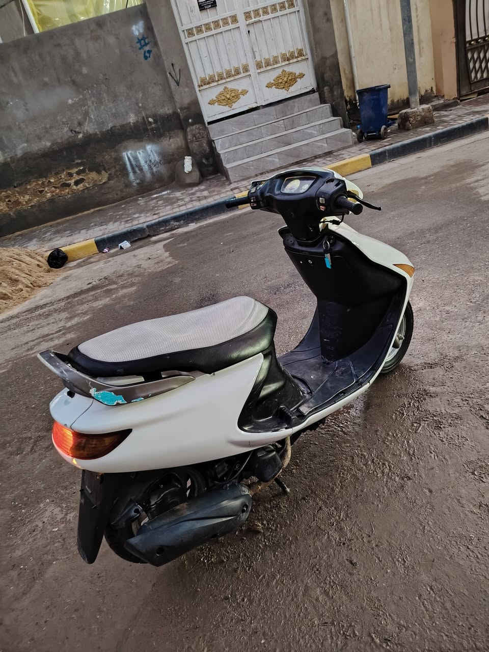 فراشه  للبيع نضيفه  مال حاويه الشراي يتصل او يراسل خاص مكاني ديوانيه بالمركز ***********
