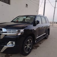 لاندكروز • ٢٠٢٠ • بحريني