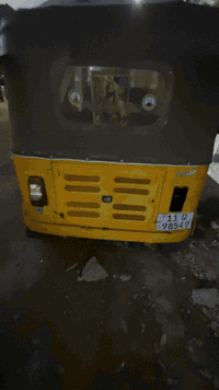 يالله سلام عليكم تكتك موديل ٢٠١٨ شهر ١٢ رقم وسنويه ب اسمي لوحه نكليزي تعمير جديد صبغ للجمالية السعر ٥ ونص ***********
