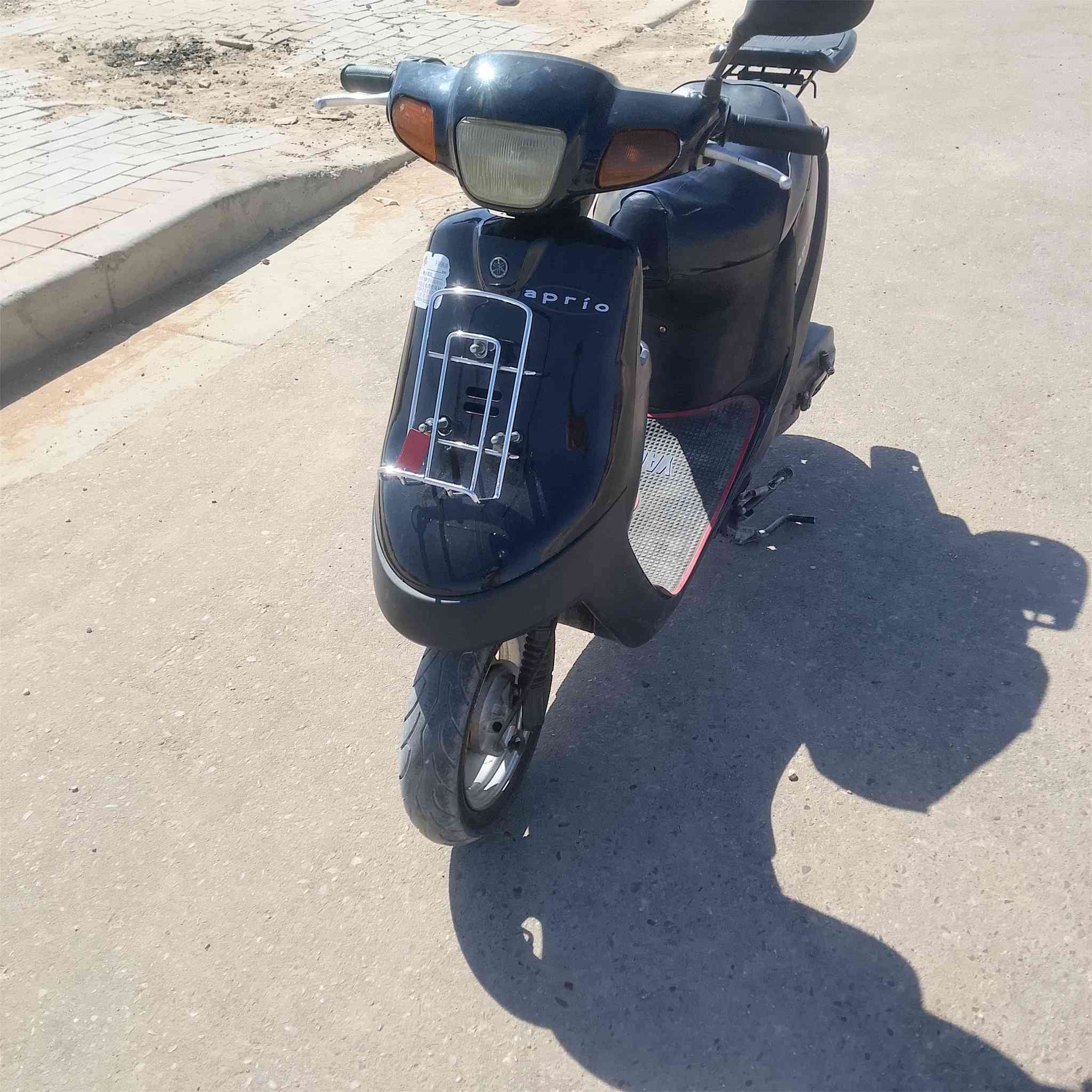 دراجه بطه نضيفه بيها صوت اكسن بصيط السعر250
رقم الهاتف‏‪***********‬‏
