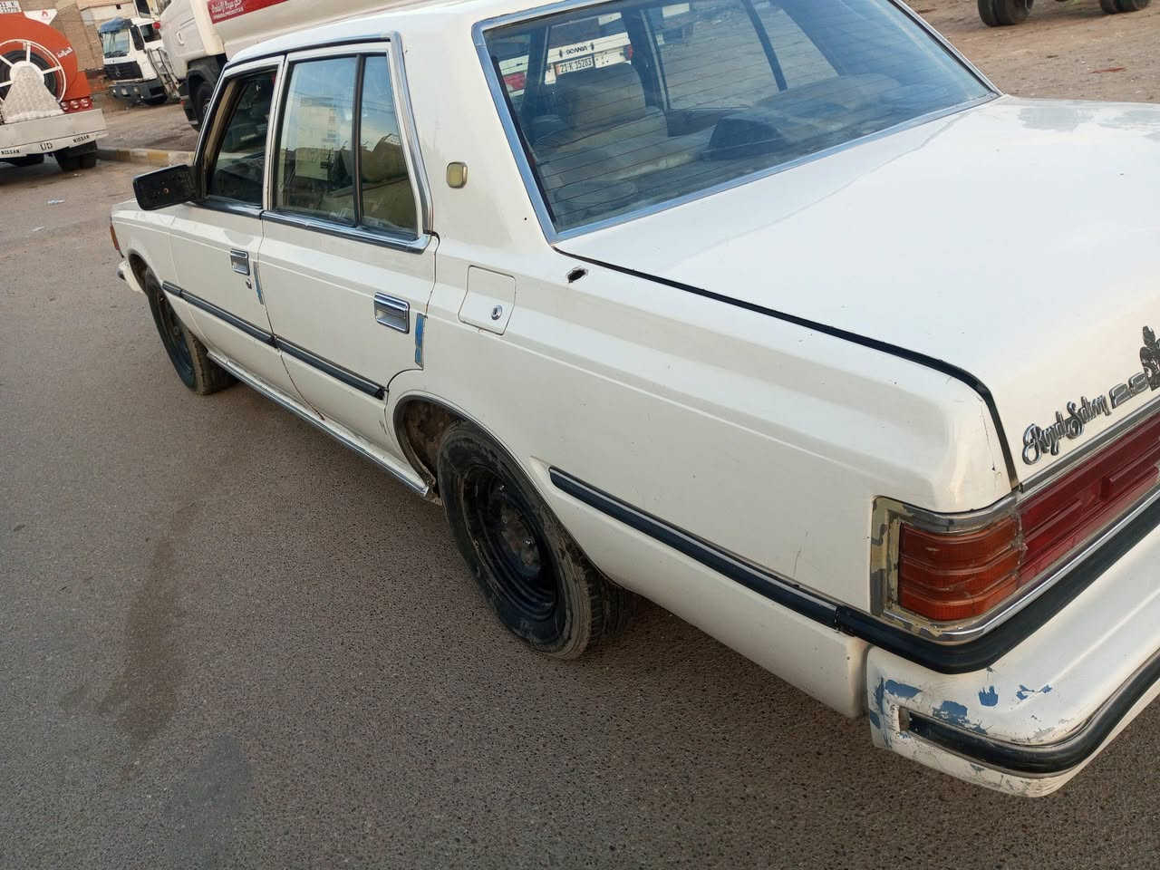 السلام عليكم سوبر 82 بسمي مكينه وكير ونجي مجول رقم بغداد سنويه لحد 2027 مصبوغه عام 
مكينه مال حاويه بيهه السعر 36 ورقه قفل قفل 
العنوان بغداد ***********
