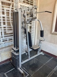 جهاز حديد رياضي مستعمل للبيع السعر 350 الف مكان بغداد الرصافه 07824777...