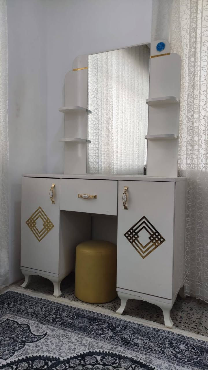 مرحبا عندي غرفه نوم للبيع نظيفه كلش وجديده استخدامه سنه وحده سعرها ٥٠٠ الف


**إذا كنت صاحب هذا الإعلان وتريد حذفه لأي سبب، رجاءا أرسل رسالة إلى الدعم الفني**